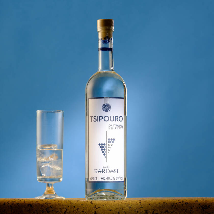 01-greek-tsipouro-of-tyrnavos-no-anise-greecious.jpg