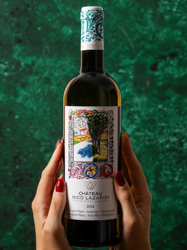 Château Nico Lazaridi White, Dry Greek White Wine, 60% Sauvignon Blanc, 35% Assyrtiko, 5% Malagouzia by Nico Lazaridi Winery